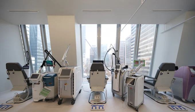 Treatment equipment floor